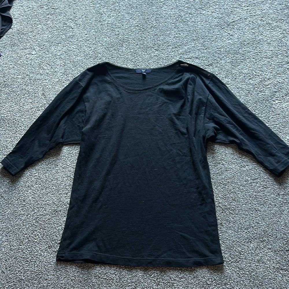 Gap 1/2 sleeve dress shirt. Mesh details at collar and down the sides